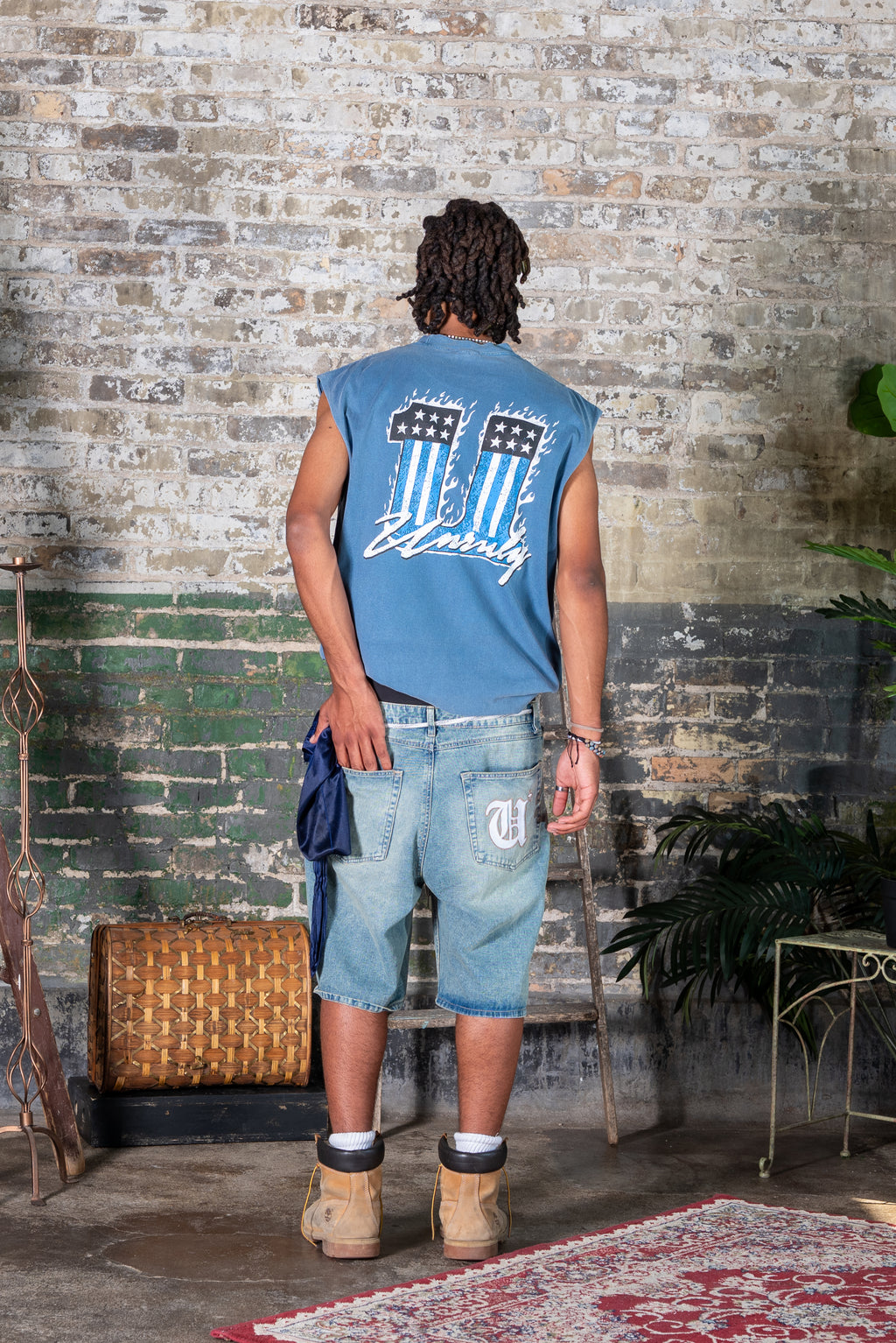 "FLAMES" MUSCLE TEE (BLUE DENIM)