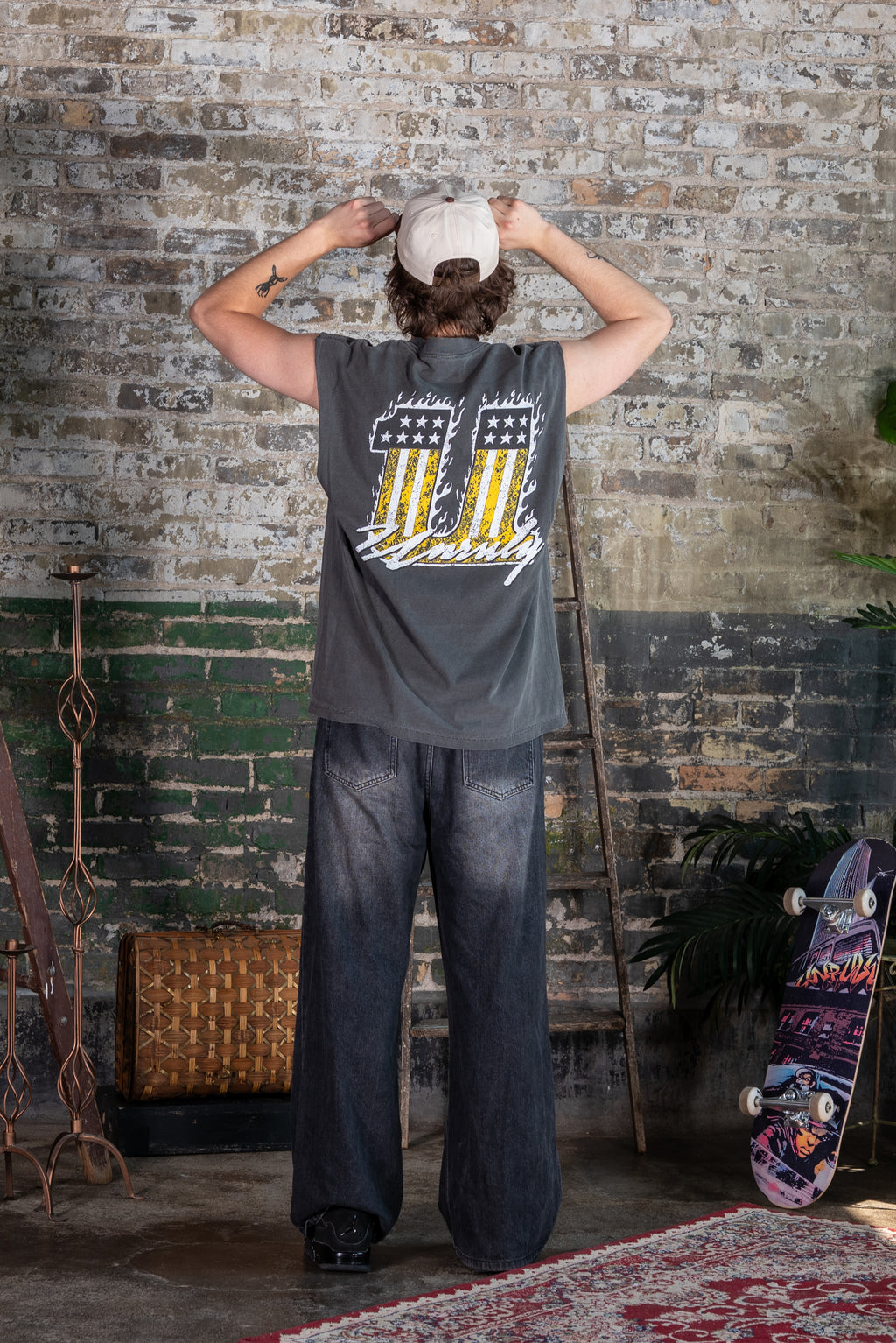 "FLAMES" MUSCLE TEE (SHADOW)