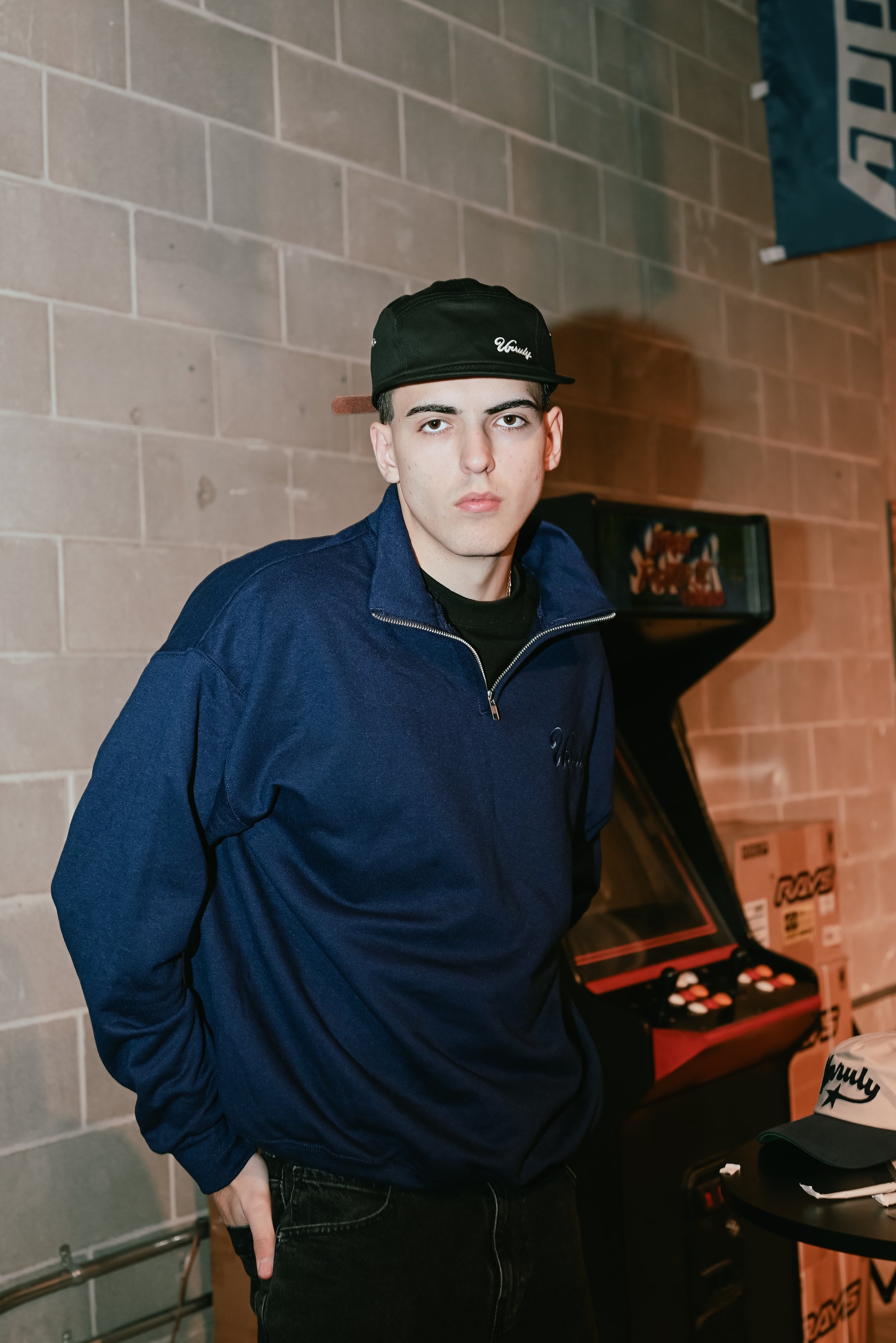 LOGO QUARTER-ZIP PULLOVER