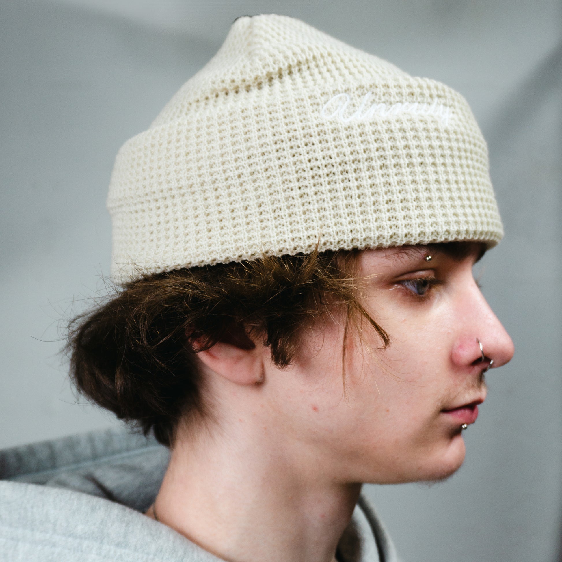 25' LOGO WAFFLE KNIT BEANIE (BIRCH)