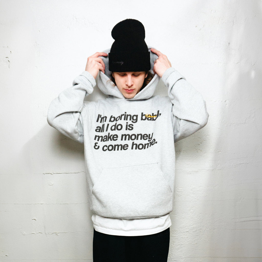 "I'M BORING BABY" PULLOVER HOODIE (HEATHER GREY)